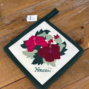 Floral Pot Holder with Hawaii Embroidery